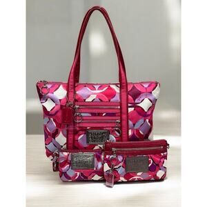 Y2K Coach 14747 Poppy Kaleidoscope Glam Tote/Crossbody/Wristlet Set